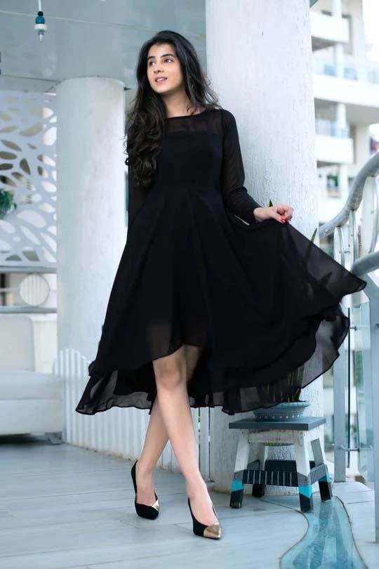 Abito da donna in georgette nero